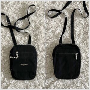 Baggalini RFID “Journey” Black Vertical Travel Crossbody Purse Bag